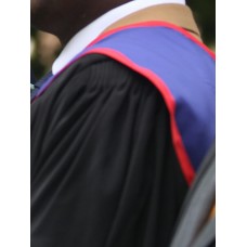 QMUL Gown, Hood and Hat for Master Level